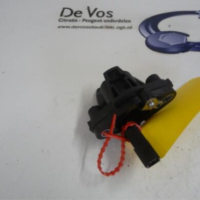 Peugeot 108  Schakelaar achterklep 2014 1612488580-1612488480