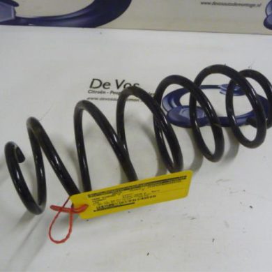 Peugeot 108 1.0 12V Schroefveer achter 2015 B000770780