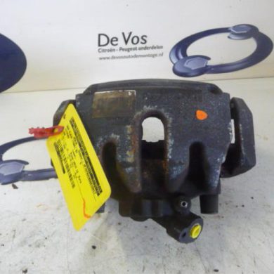 Citroen DS5 2.0 165 HYbrid4 16V Remklauw (Tang) rechts-voor RHC-RHCRH02 2013 4400X0