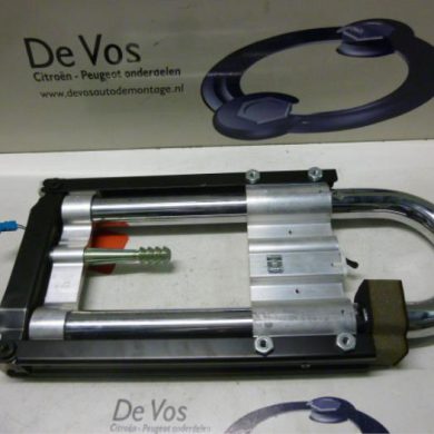 Peugeot 207 1.6 16V Headrest 2007 8796R1