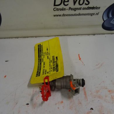 Peugeot 106 1.4 XN,XR,XS,XT Injector (benzine injectie) KFX 1998 1984C2