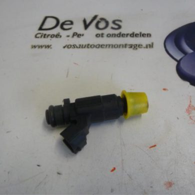 Peugeot 208  Injector (petrol injection) HMZ 2012 9676017480