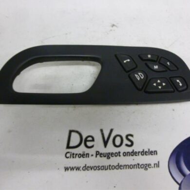 Citroen C6 2.2 HdiF 16V Stoelverstellings Schakelaar 2008 6554LY