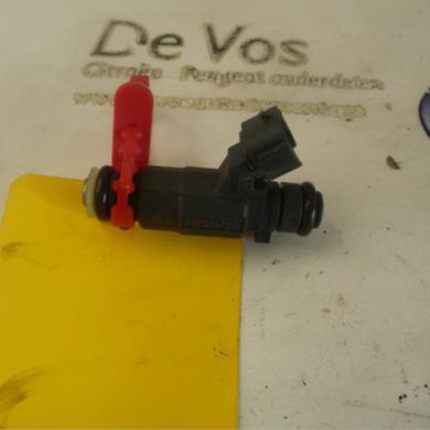 Peugeot 208  Injector (petrol injection) HMZ 2012 9676017480
