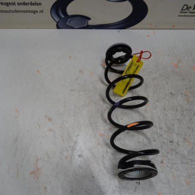 Opel Corsa  Schroefveer achter 2020 9828919680