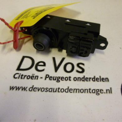 Peugeot 208 1.4 16V Schalter 2012 96758773XU