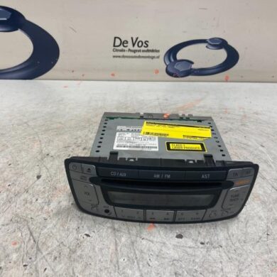 Peugeot 107 1.0 12V Radio/CD Speler (diversen) 2006 6564K6