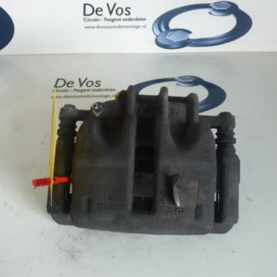 Peugeot Expert  Remklauw (Tang) rechts-voor RHK 2010 4401L3-1607731780