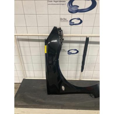Peugeot 307 2.0 16V Kotflügel rechts vorne 2002 7841N7