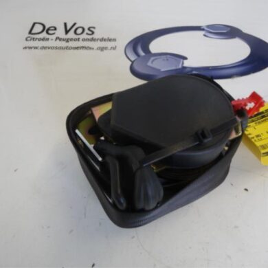 Peugeot 406 2.2 HDI 16V FAP Veiligheidsgordel rechts-voor 2002 8973PL