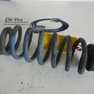 Peugeot 308 1.6 HDi 16V FAP Rear coil spring 2010 5102X4