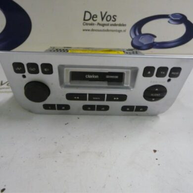 Peugeot 406 2.2 HDI 16V FAP Radio/Cassette 2005 6560LW-6564NQ