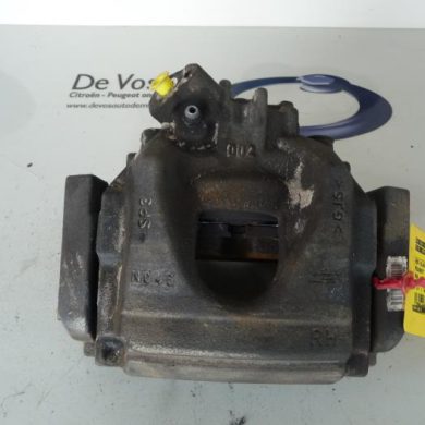 Peugeot 508 1.6 THP 16V Front brake calliper, right 5FV-5FV5F02 2011 4401R7