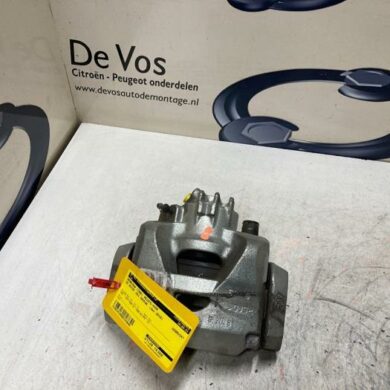 DS Automobiles DS3 Crossback 1.2 12V PureTech 130 Front brake calliper, right HNS 2019 1648035280