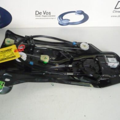 Peugeot 308 2.0 HDiF 16V GT Autom. Rear window mechanism 2-door, right 2012 9224F8-9224F9-9224G8