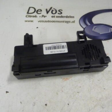 Peugeot 308 1.6 BlueHDi 120 Radio module 2014 1610918380