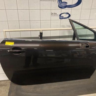 Peugeot 308 2.0 HDiF 16V Door 2-door, right 2009 9004AP