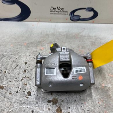 Peugeot 508 1.6 16V Hybrid 225 Remklauw (Tang) rechts-voor 5G06 2022 1612372380-1651765580