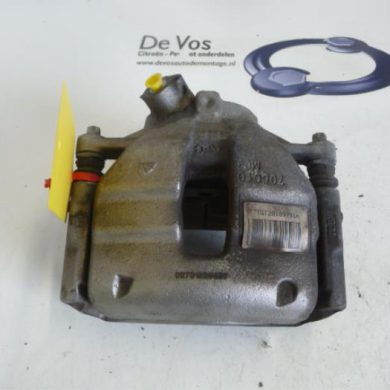 Peugeot 308  Remklauw (Tang) rechts-voor HNYHN02 2015 1610428280