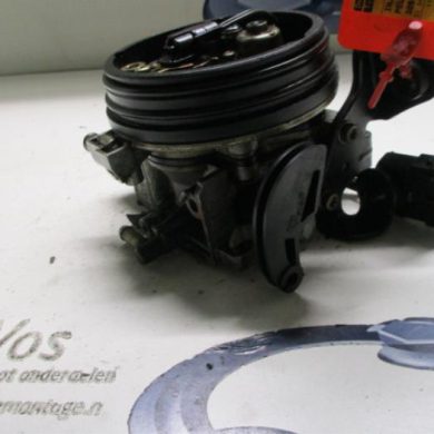 Peugeot 306 1.1i XN,XA Injector housing HDZ 1994 1920P9