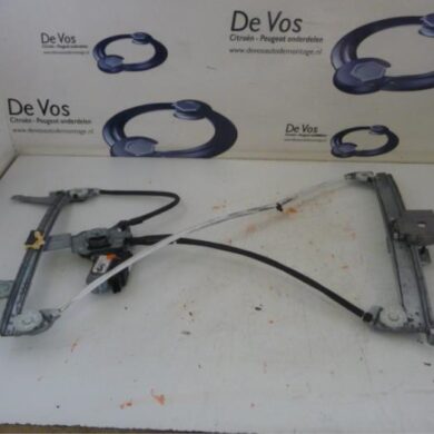 Peugeot 207  Window mechanism 2-door, front left 2010 9221GL
