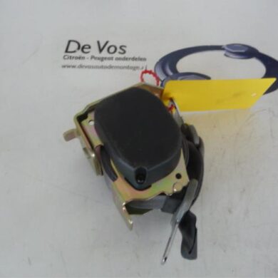Citroen Picasso  Rear seatbelt, centre 2002 8973LC