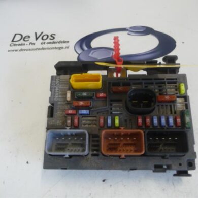 Citroen C5  Zekeringkast 2010 9807028580