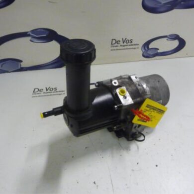 Peugeot 5008  Power steering pump 9HD9H05 2014 1612166480