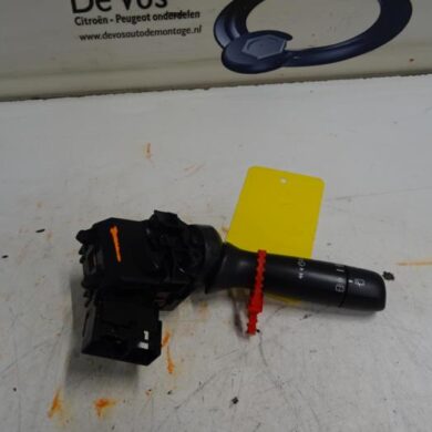 Peugeot 108  Ruitenwis Schakelaar 2016 B000777880