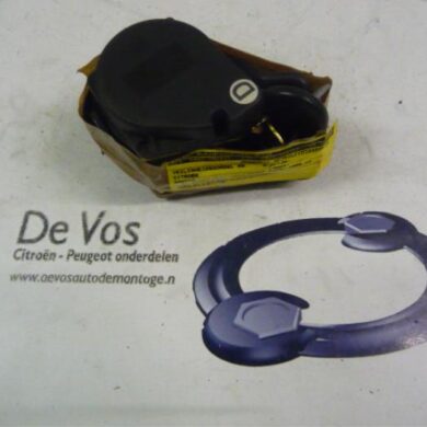 Citroen Xantia 1.8i X,SX,Harmonie,Sensation 16V Rear seatbelt, right 1999 8972TN