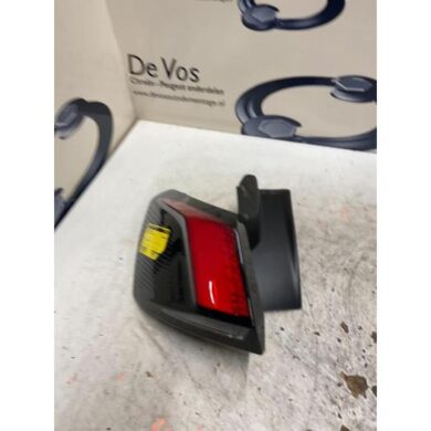Peugeot 3008  Achterlicht links 2018 9810477180
