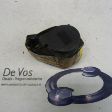 Citroen Saxo 1.1i X,SX Rear seatbelt, left 1997 8972EQ