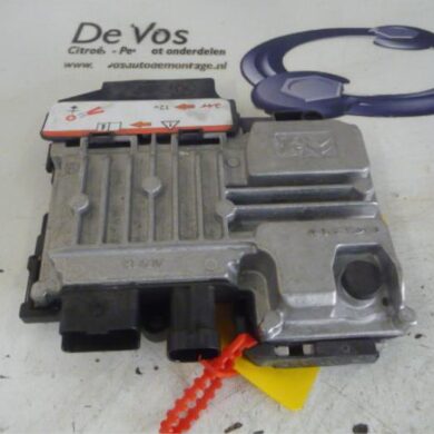 Peugeot 208  Start/Stop computer HNZ-HNZHN01 2015 9810858280
