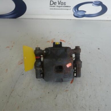 Peugeot iOn  Remklauw (Tang) rechts-voor 2011 1606226180