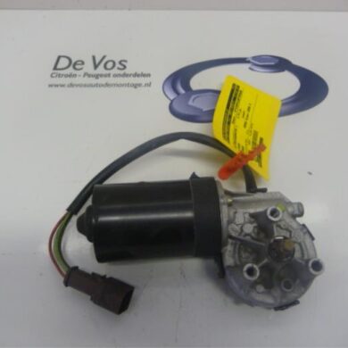 Citroen Picasso 1.6i 16V Front wiper motor 2006 6401G1