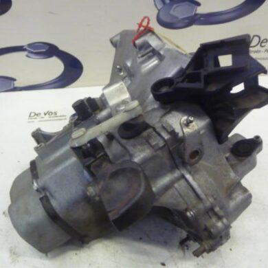 Peugeot 208  Gearbox HMZHM01 2013 9803846280-9678376580 20CR15