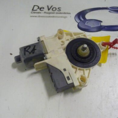 Peugeot 407  Door window motor 2010 922492