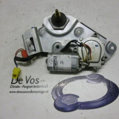 Citroen Xantia  Rear wiper motor 1997 96109006