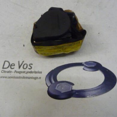 Peugeot 306 1.9 SLd,SRd,STd Veiligheidsgordel midden-achter 1997 8972Y3