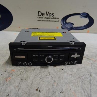 Peugeot 5008  Radio CD player 2011 1616962680