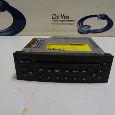 Peugeot 206 1.4 16V Radio CD player 2004 6564RT-6564C3