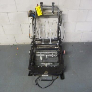 Peugeot 307 2.0 16V Seat, right 2004 8845E1