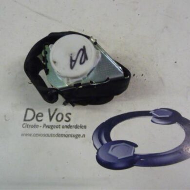 Citroen C5  Rear seatbelt, right 2009 8975S0