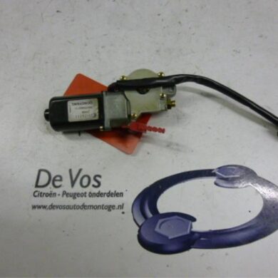 Peugeot 807 2.0 HDi 16V Sunroof motor 2003 8401W2