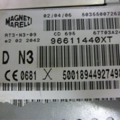 Peugeot 207  Radio CD player 2007 6574A1-6574A2