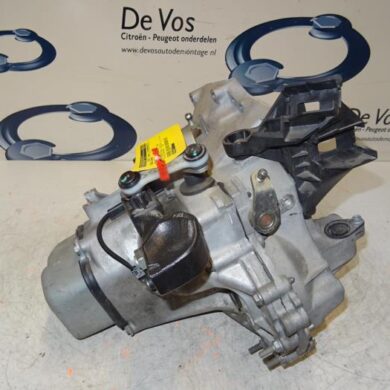 Peugeot 208  Versnellingsbak HMRHM05 2019 9820609080-1619229980 20A704