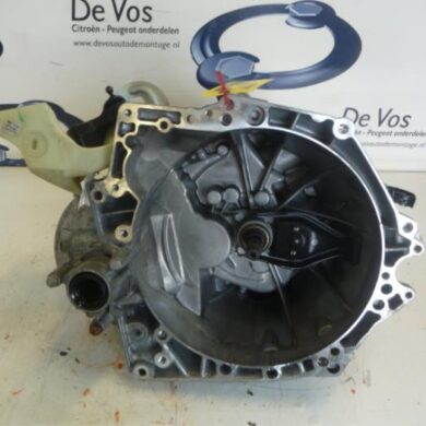 Peugeot 208  Gearbox HNZHN01 2016 1612444380-1612447380 20ET26
