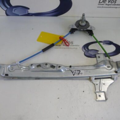 Peugeot 208  Ruitmechaniek 4Deurs links-achter 2013 9673153980