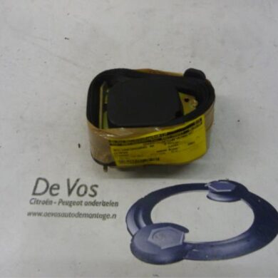 Citroen Picasso  Rear seatbelt, centre 2001 8973N5