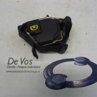 Peugeot 206 1.4 16V Rear seatbelt, right 2004 8975R0-8974HX